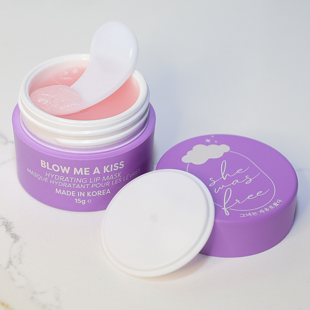 Blow Me a Kiss Lip Mask